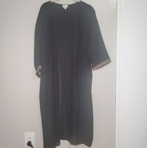 LuLaRoe Shirley Large Black w/ colorful cuffs